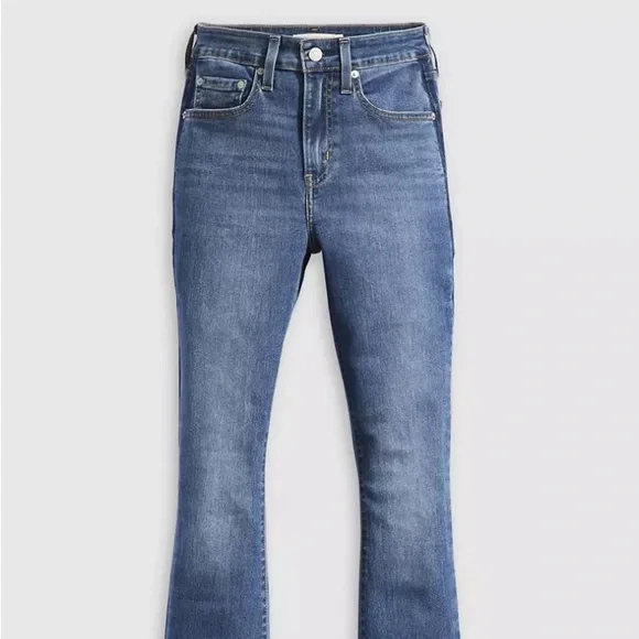 Levi’s 725 High Rise Bootcut Jeans - Picture 4 of 9